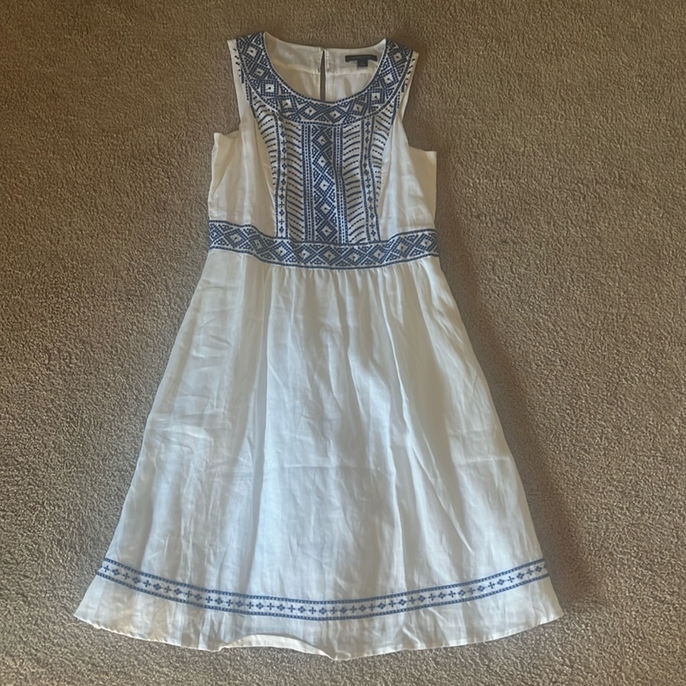 Lands end embroidered dress size 6